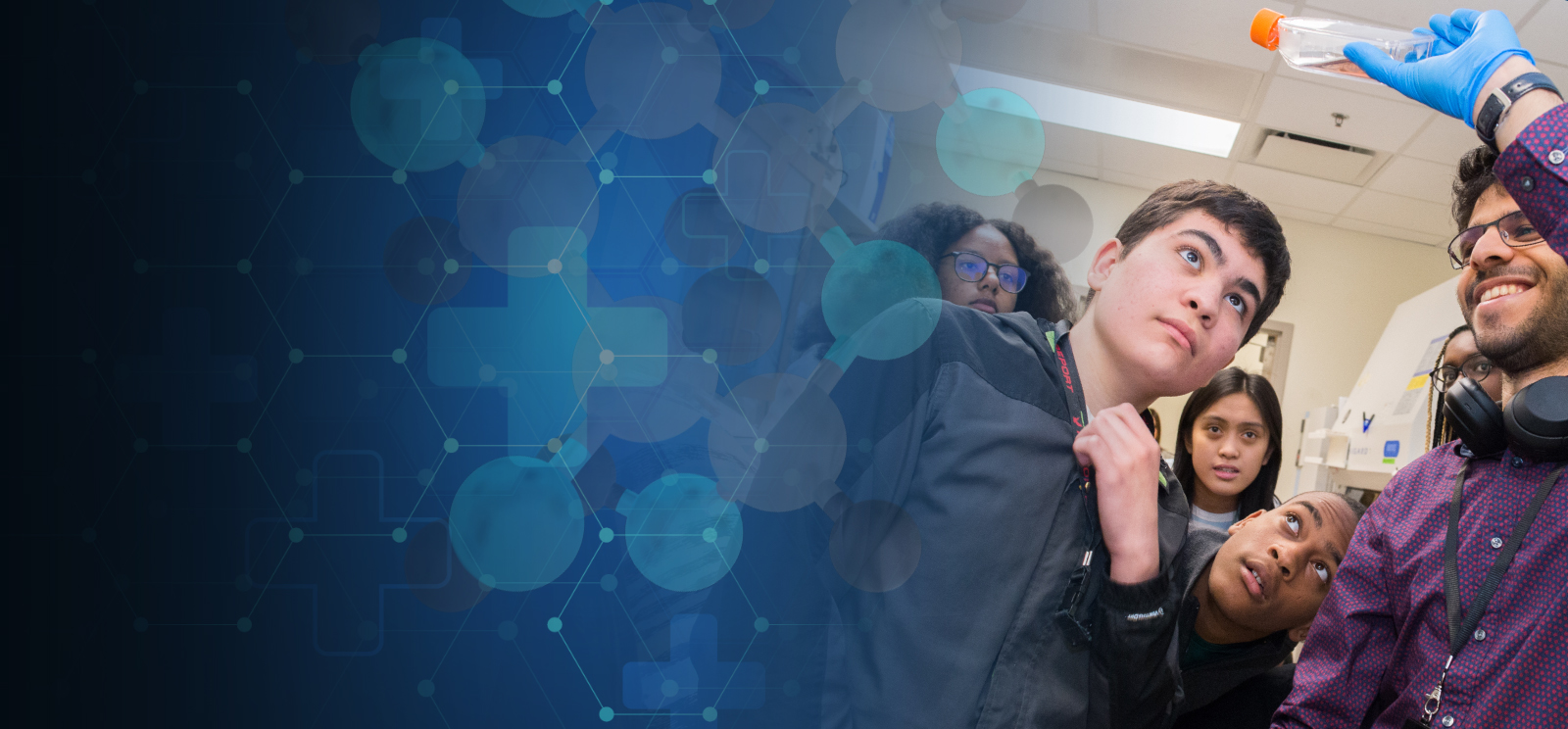 Students Explore Research Lab