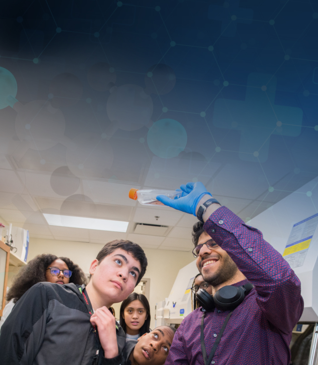 Students Explore Research Lab